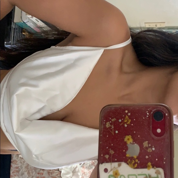 🌸PRETTY LITTLE THING | SATIN COWL TOP🌸 - Picture 3 of 3